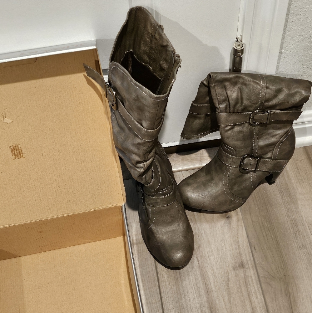 Lane Bryant Boots size 7.5W